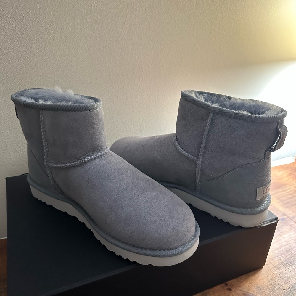UGG Classic Mini boots
